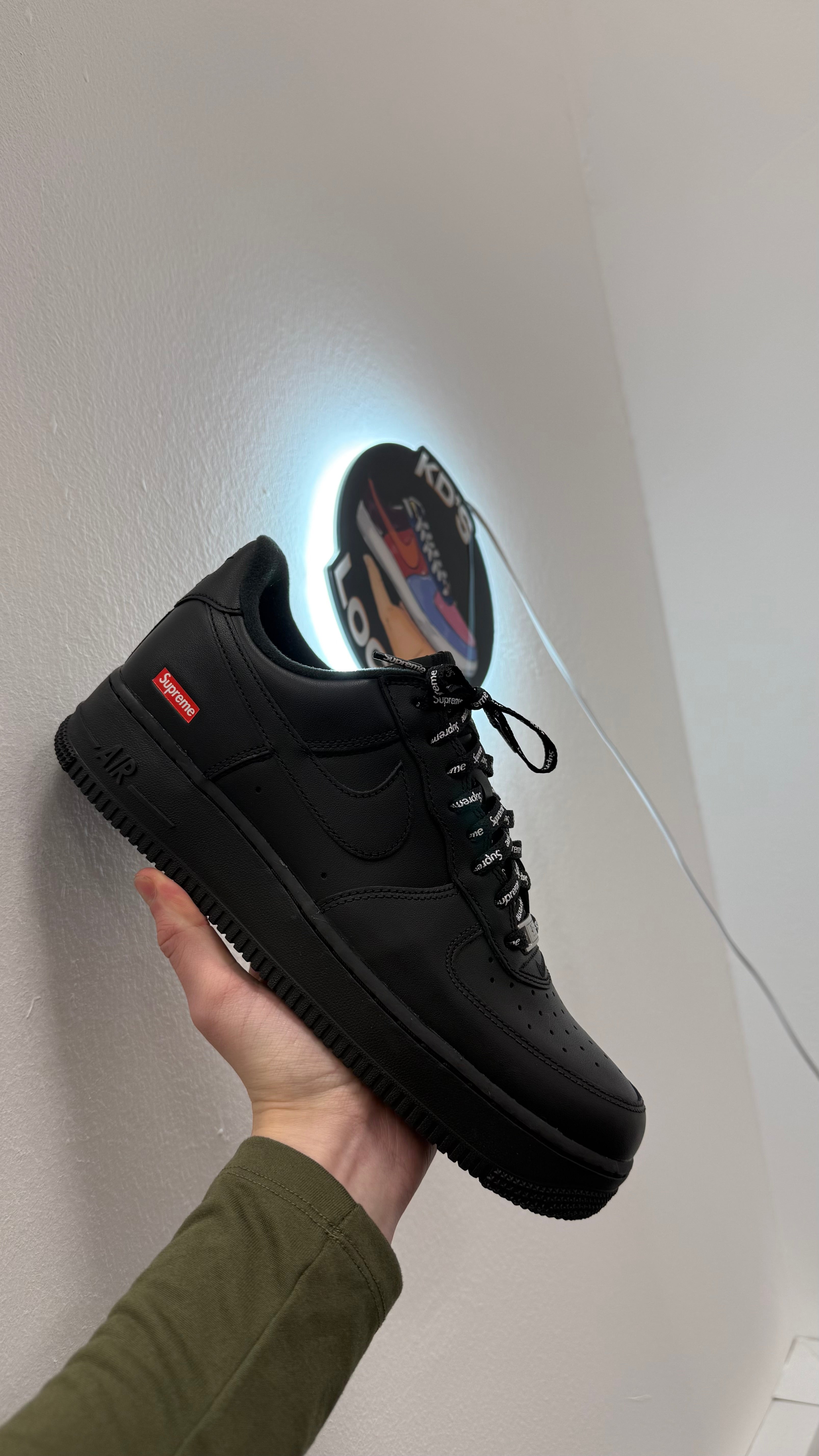 NIKE X SUPREME BLACK AIRFORCE 1 OLD SEASON