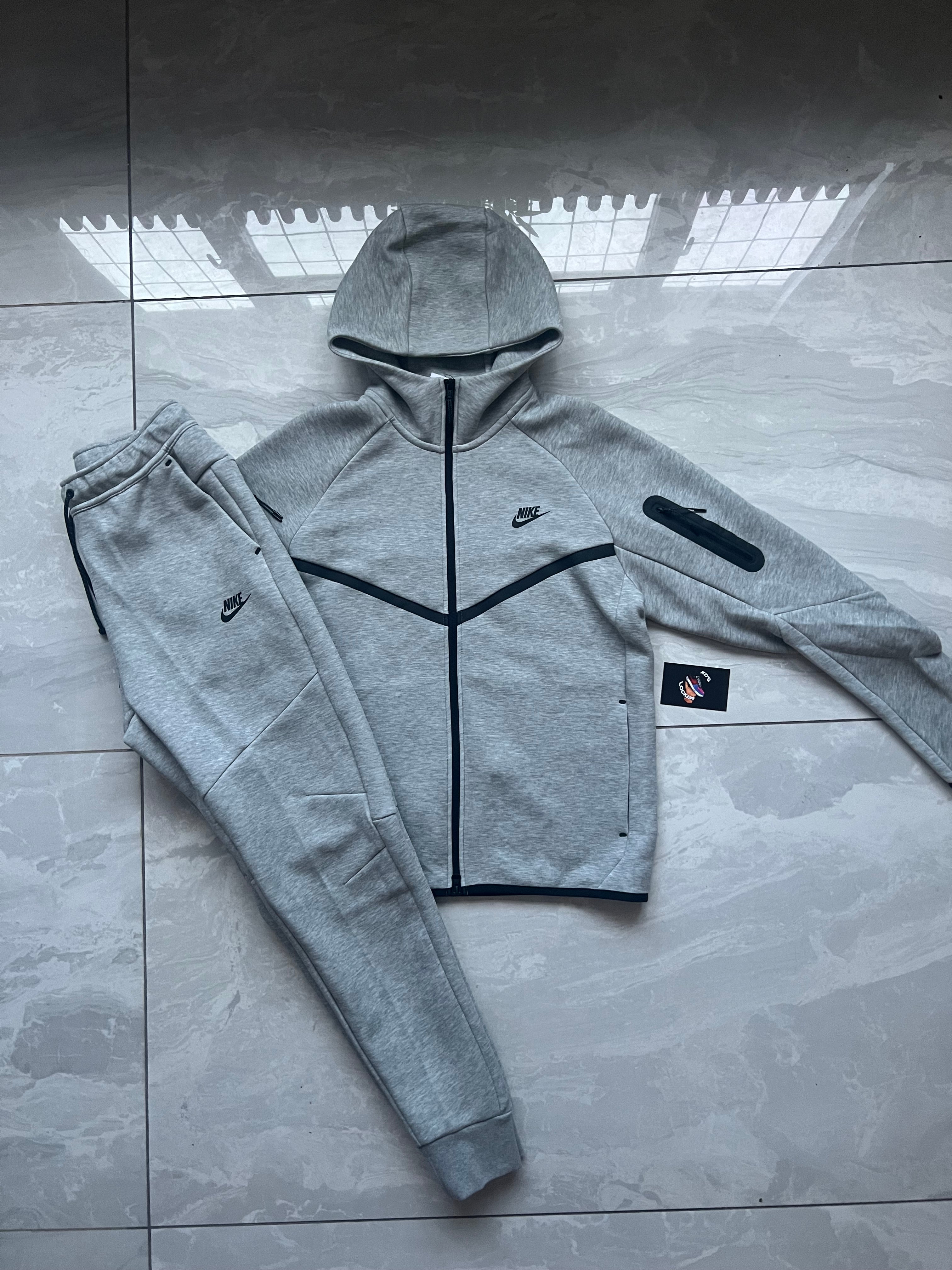 NIKE GREY TECH FLEECE TRACKSUIT