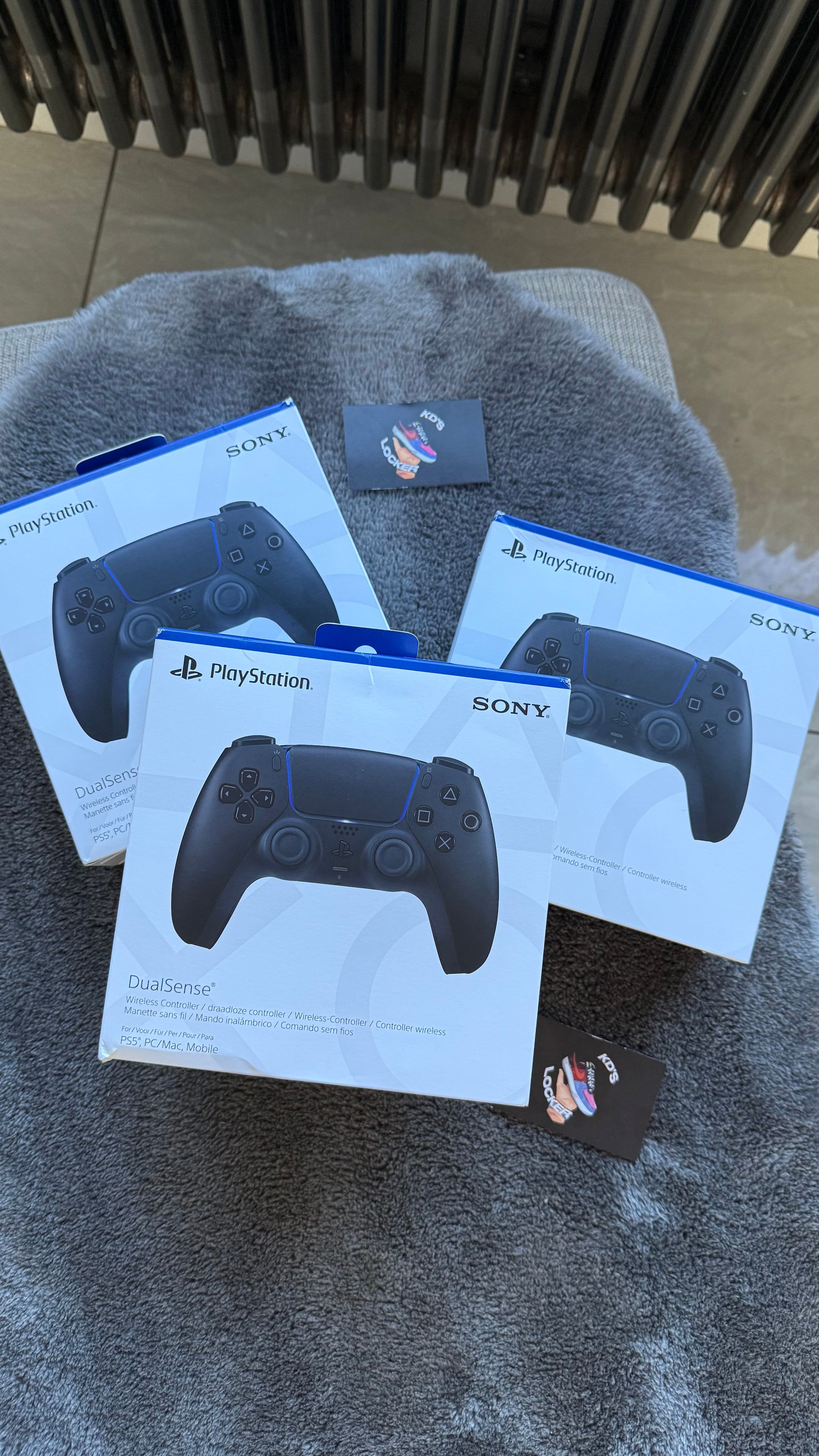 PS5 BLACK DUALSENSE CONTROLLER