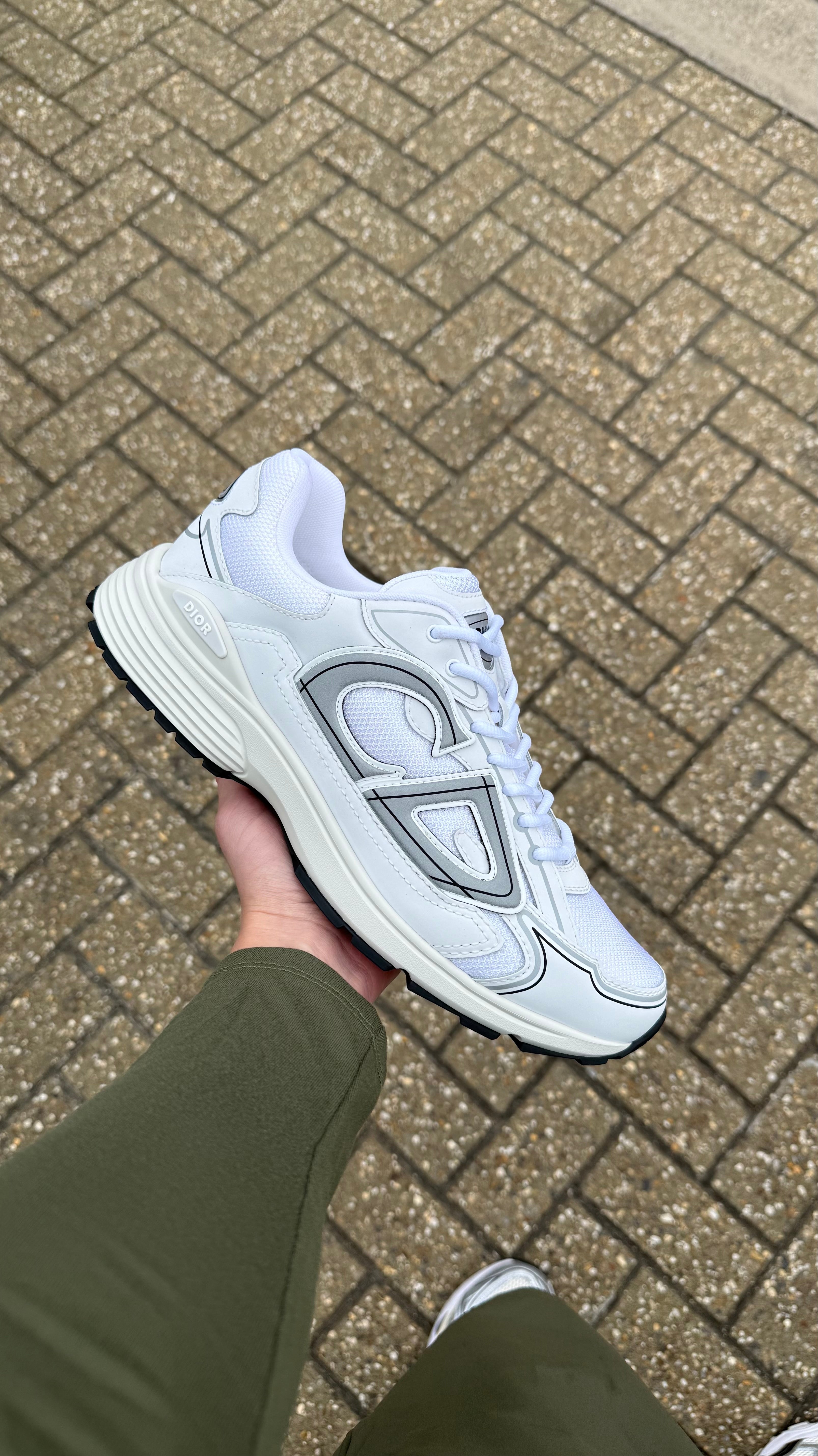 CHRISTIAN DIOR B30 WHITE