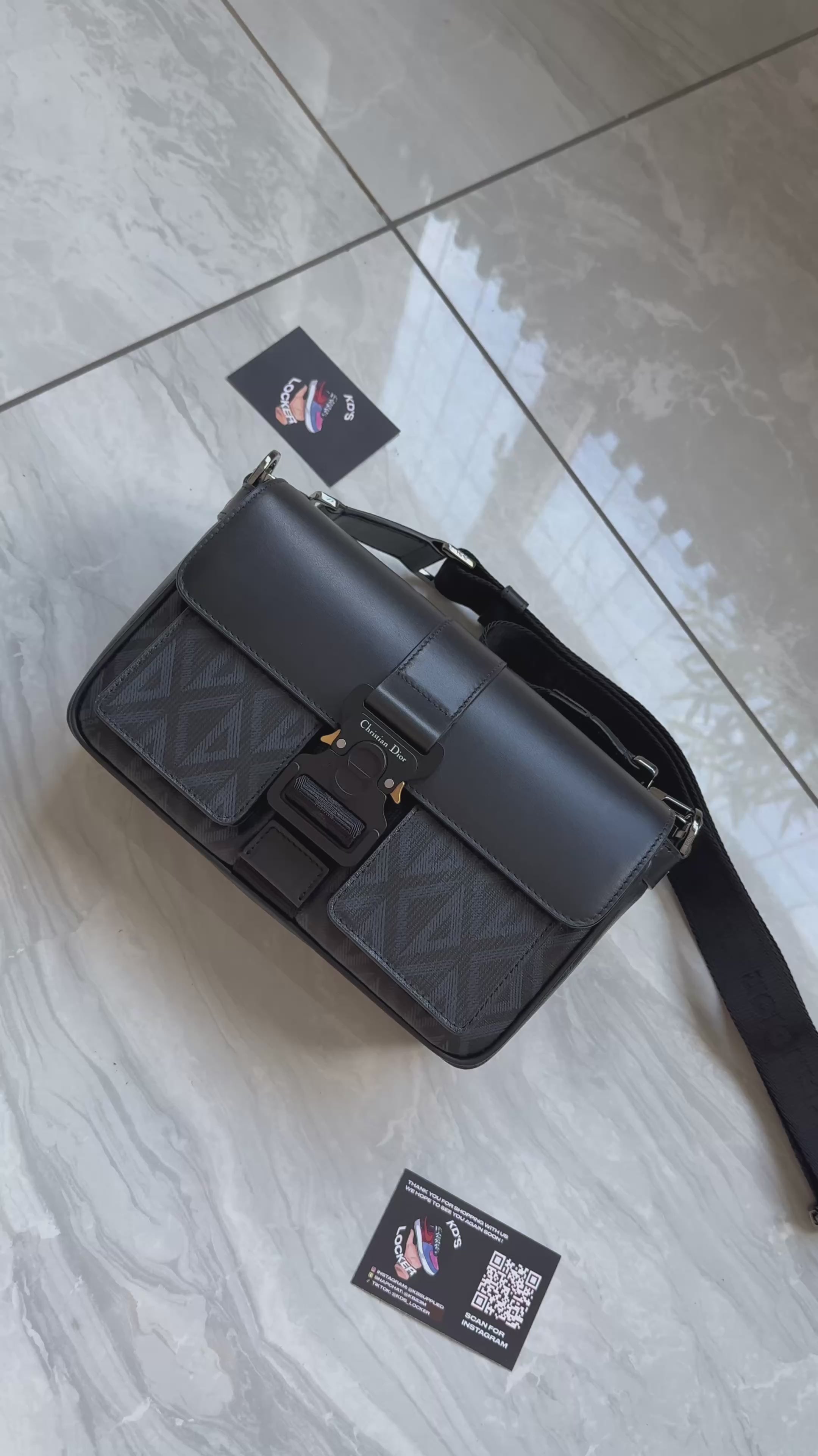 CHRISTIAN DIOR BLACK DIAMOND CD HIT THE ROAD SHOULDER BAG