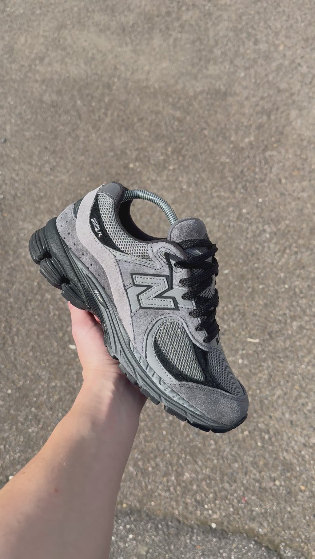 NEW BALANCE 2002R CASTLEROCK SHADOW GREY BLACK
